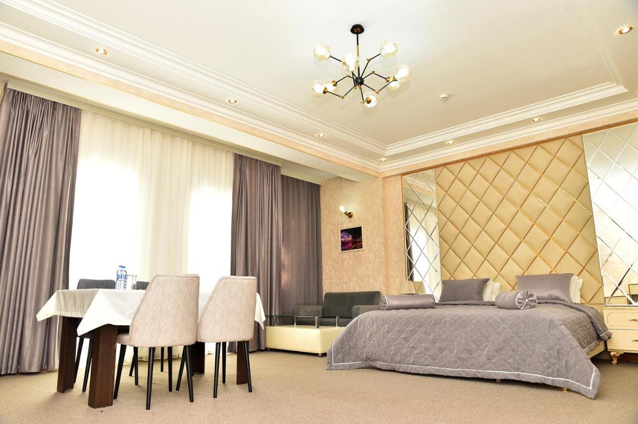Karat Inn Hotel Baky Esterno foto