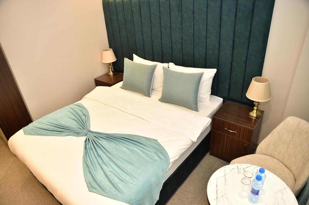 Karat Inn Hotel Baky Esterno foto
