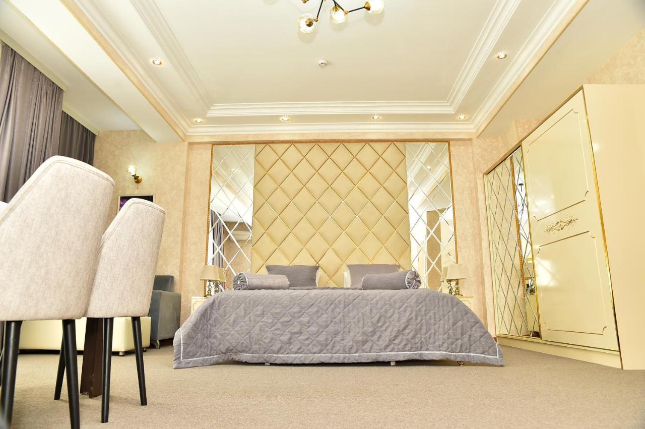 Karat Inn Hotel Baky Esterno foto